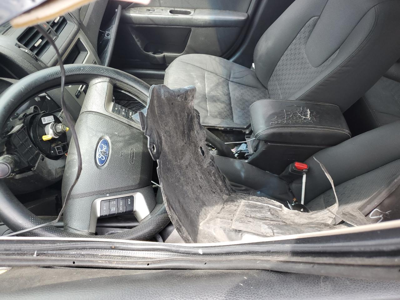 2012 Ford Fusion Se VIN: 3FAHP0HA6CR165573 Lot: 83842945