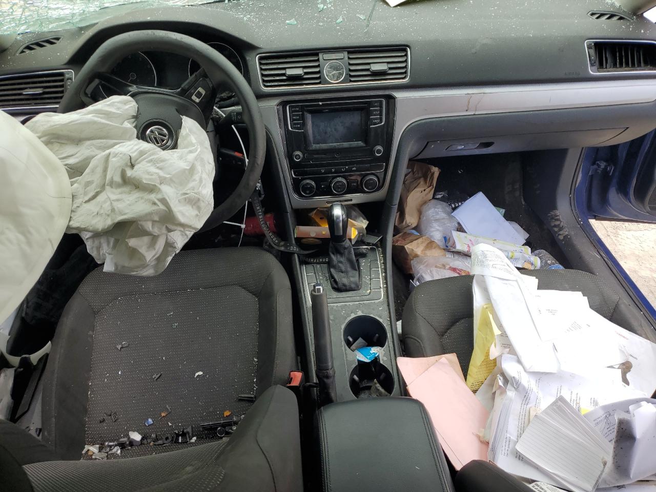 2016 Volkswagen Passat S VIN: 1VWAS7A35GC013641 Lot: 81851225