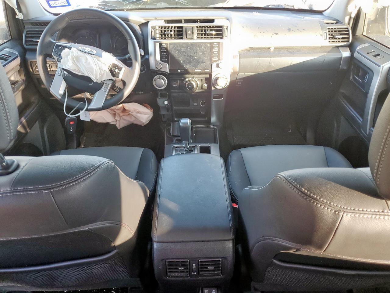 2022 Toyota 4Runner Sr5 VIN: JTEFU5JR7N5271068 Lot: 84411715