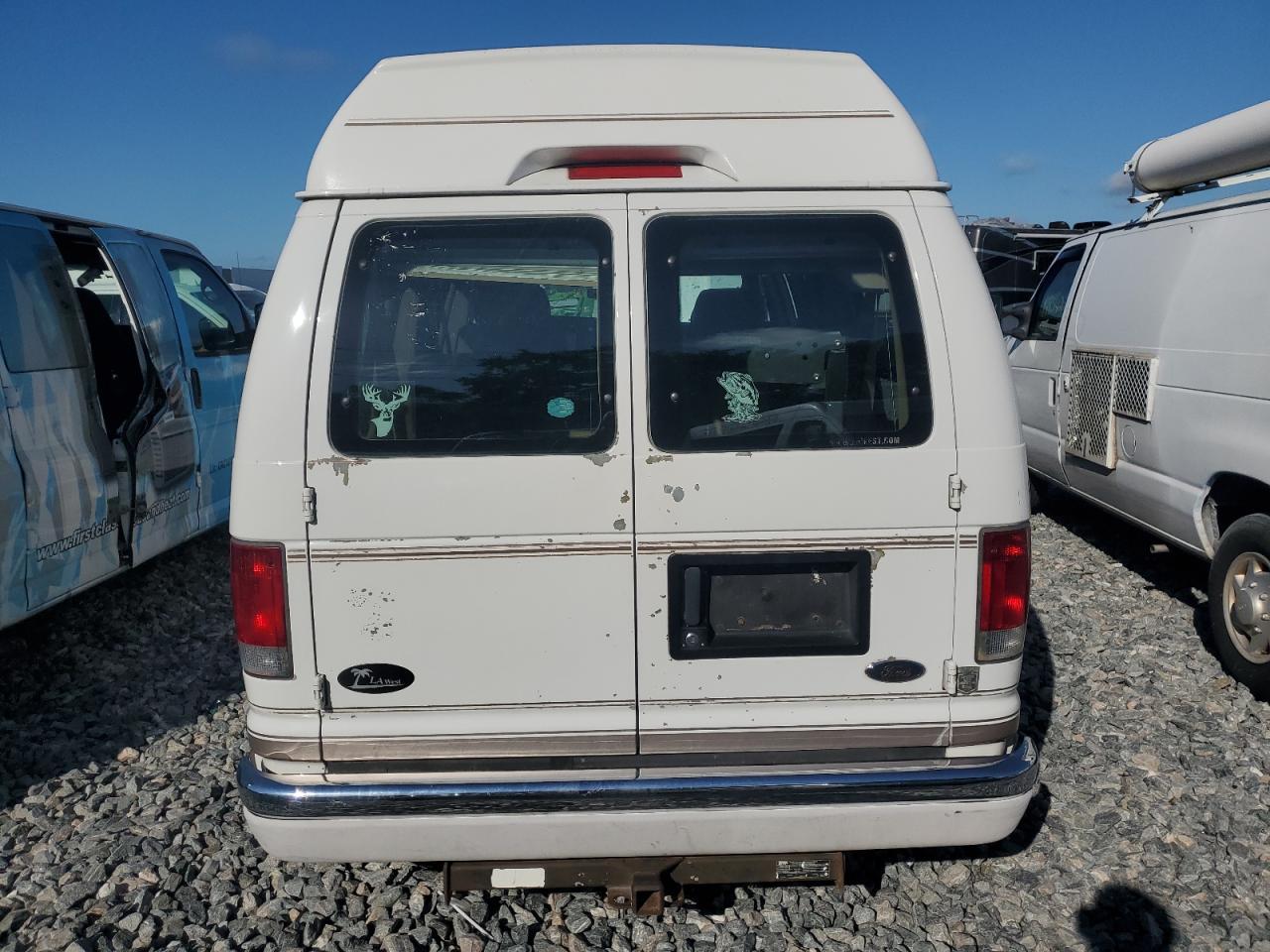 2004 Ford Econoline E150 Van VIN: 1FDRE14L94HA05946 Lot: 82127345
