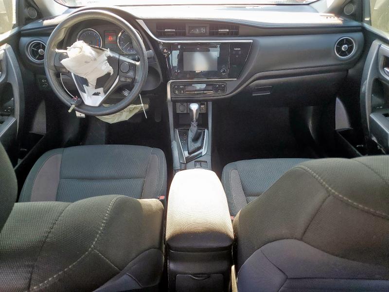  TOYOTA COROLLA 2017 Красный