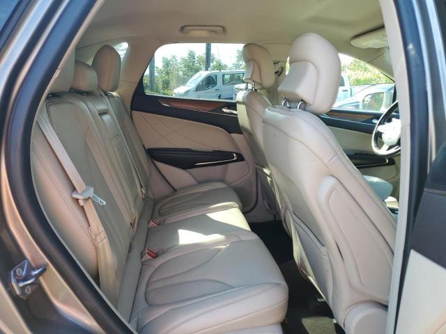 Паркетники LINCOLN MKC 2017 Серый
