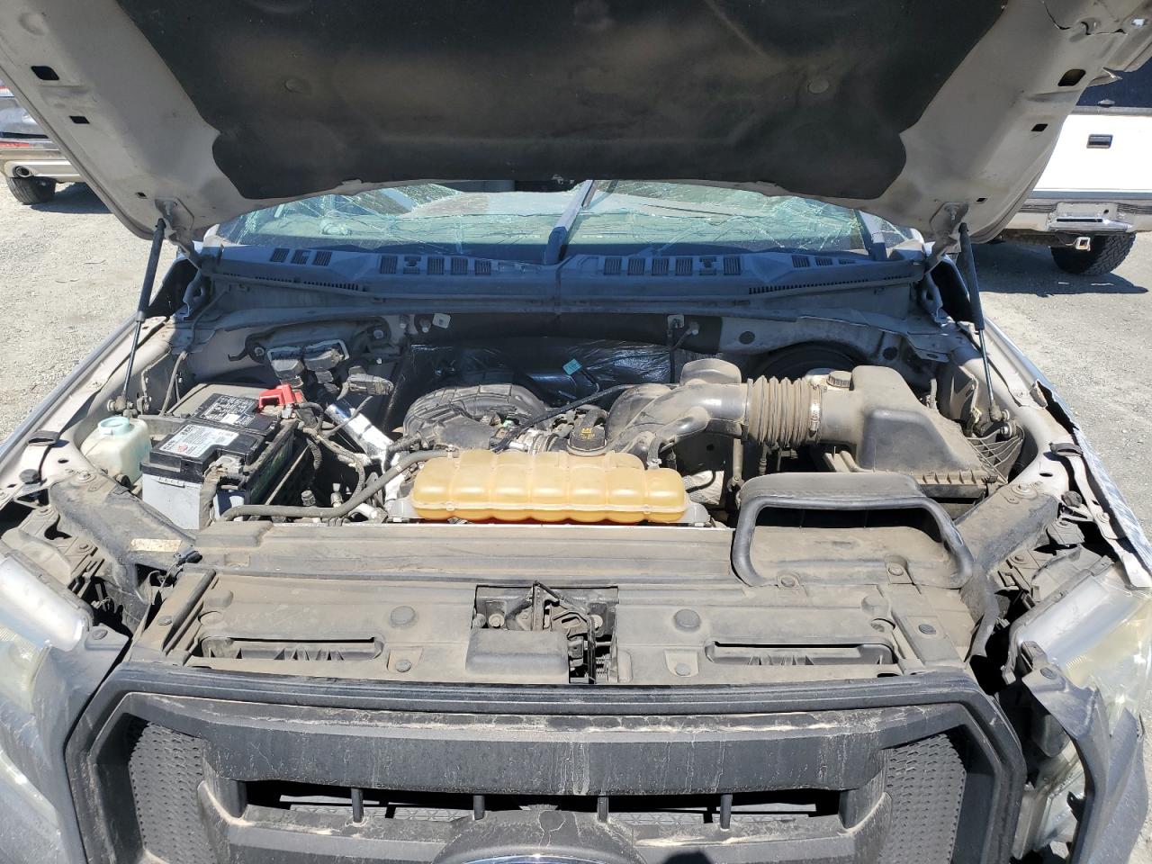 2016 Ford F150 VIN: 1FTMF1C85GKF00130 Lot: 80991955