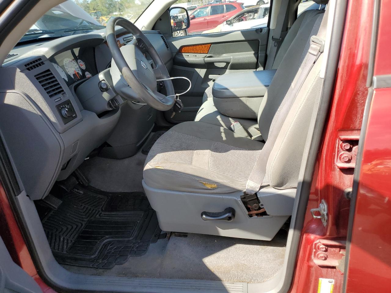 2014 Dodge Ram 1500 St VIN: 1D7HU18N26S651811 Lot: 81130915