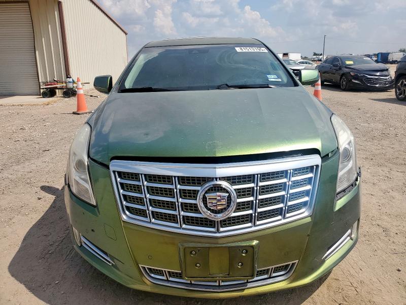 Sedans CADILLAC XTS 2013 Zielony