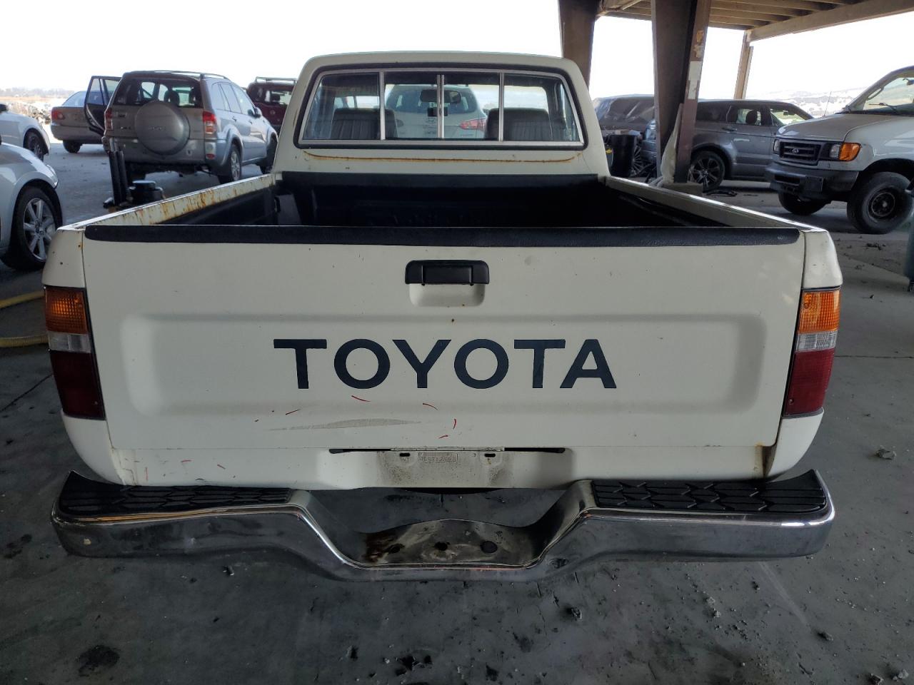 1991 Toyota Pickup 1/2 Ton Short Wheelbase Dlx VIN: JT4RN81P1M5130526 Lot: 80711465