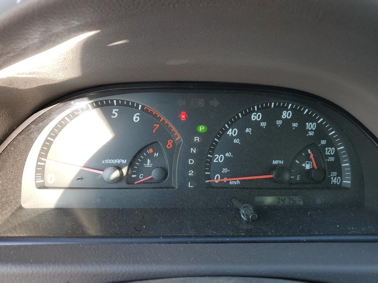 2003 Toyota Camry Le VIN: JTDBE32K030139057 Lot: 71503125