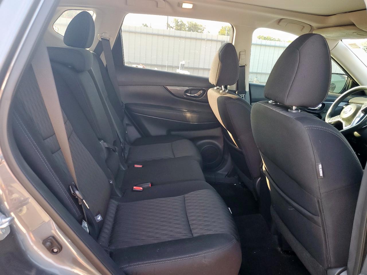 2017 Nissan Rogue Sv VIN: 5N1AT2MV9HC768823 Lot: 81054165