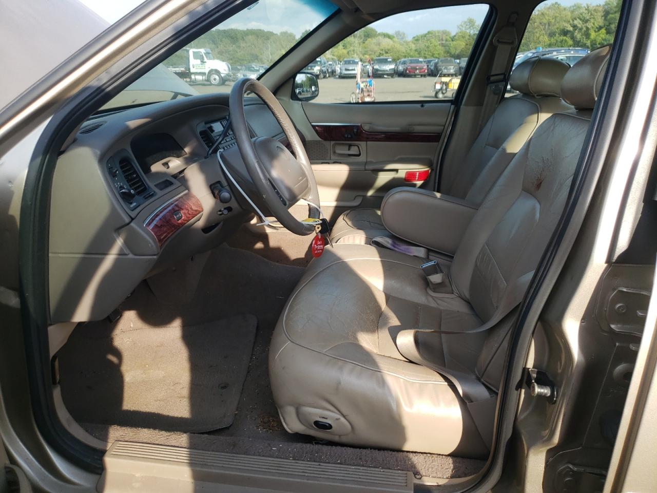 2000 Mercury Grand Marquis Ls VIN: 2MEFM75W0YX609864 Lot: 82039195