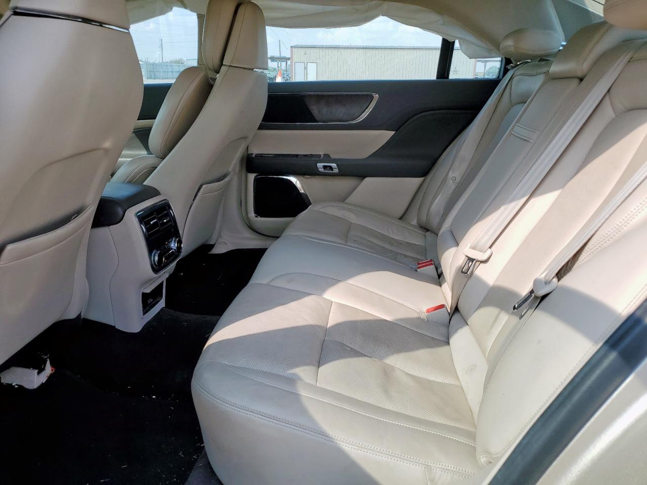 2017 Lincoln Continental Reserve VIN: 1LN6L9RP9H5608776 Lot: 80758535