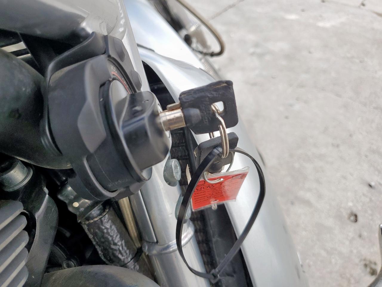 2012 Harley-Davidson Vrscdxa Anniversary VIN: 1HD1HHH2XCC808312 Lot: 83995335