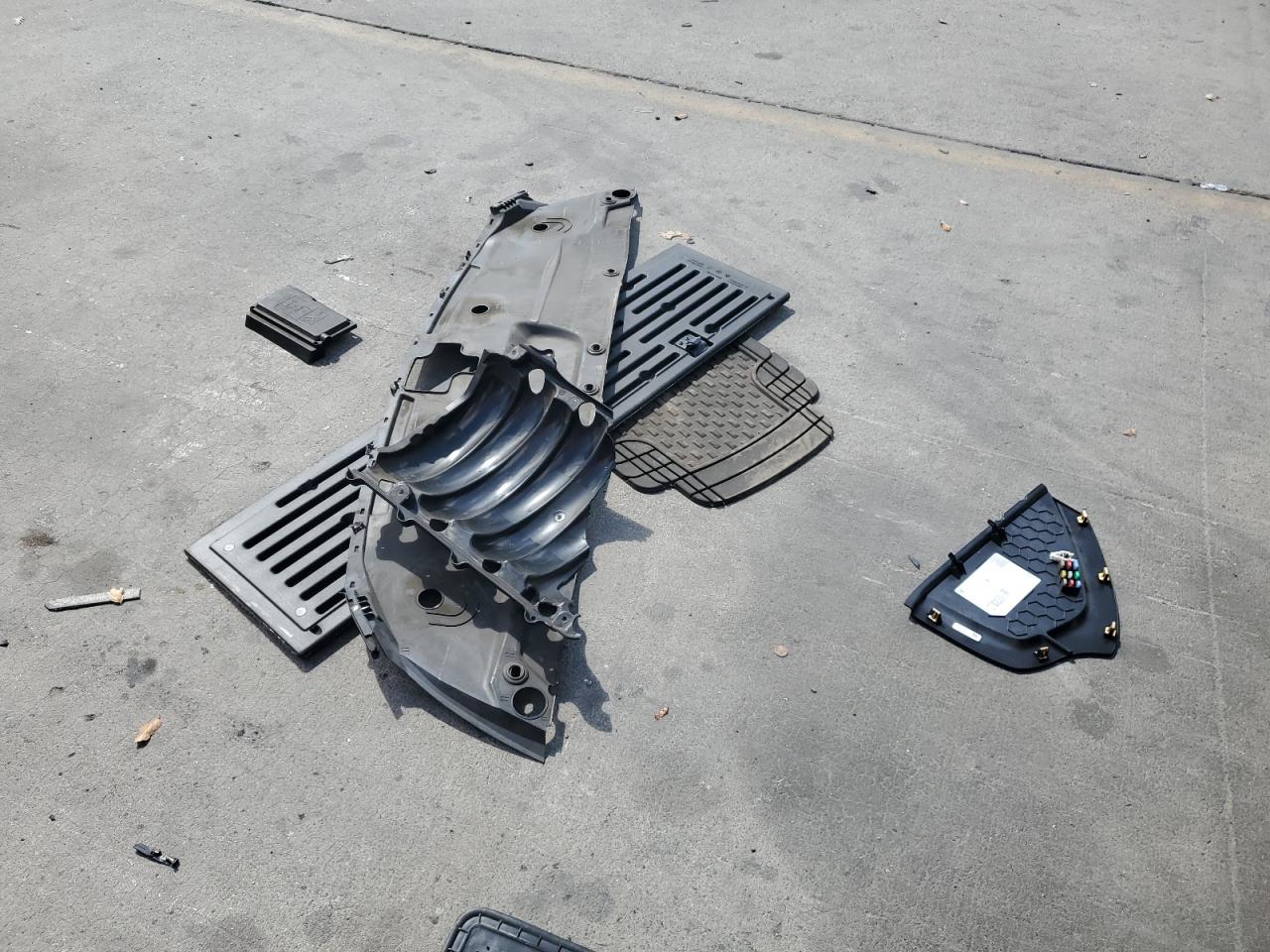 2016 GMC Yukon Denali VIN: 1GKS2CKJ3GR200438 Lot: 80324595