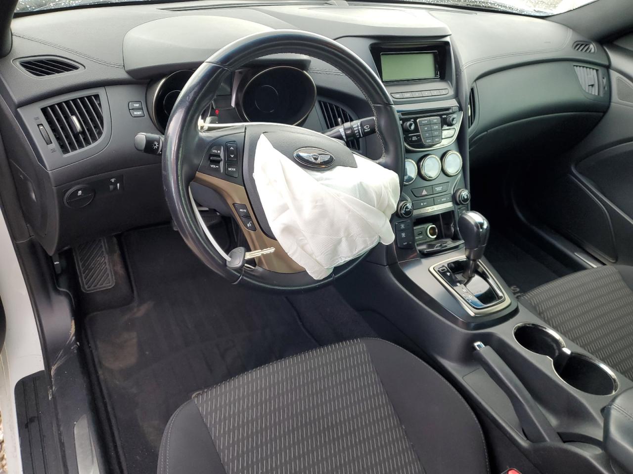 2013 Hyundai Genesis Coupe 2.0T VIN: KMHHT6KD7DU090450 Lot: 81945695