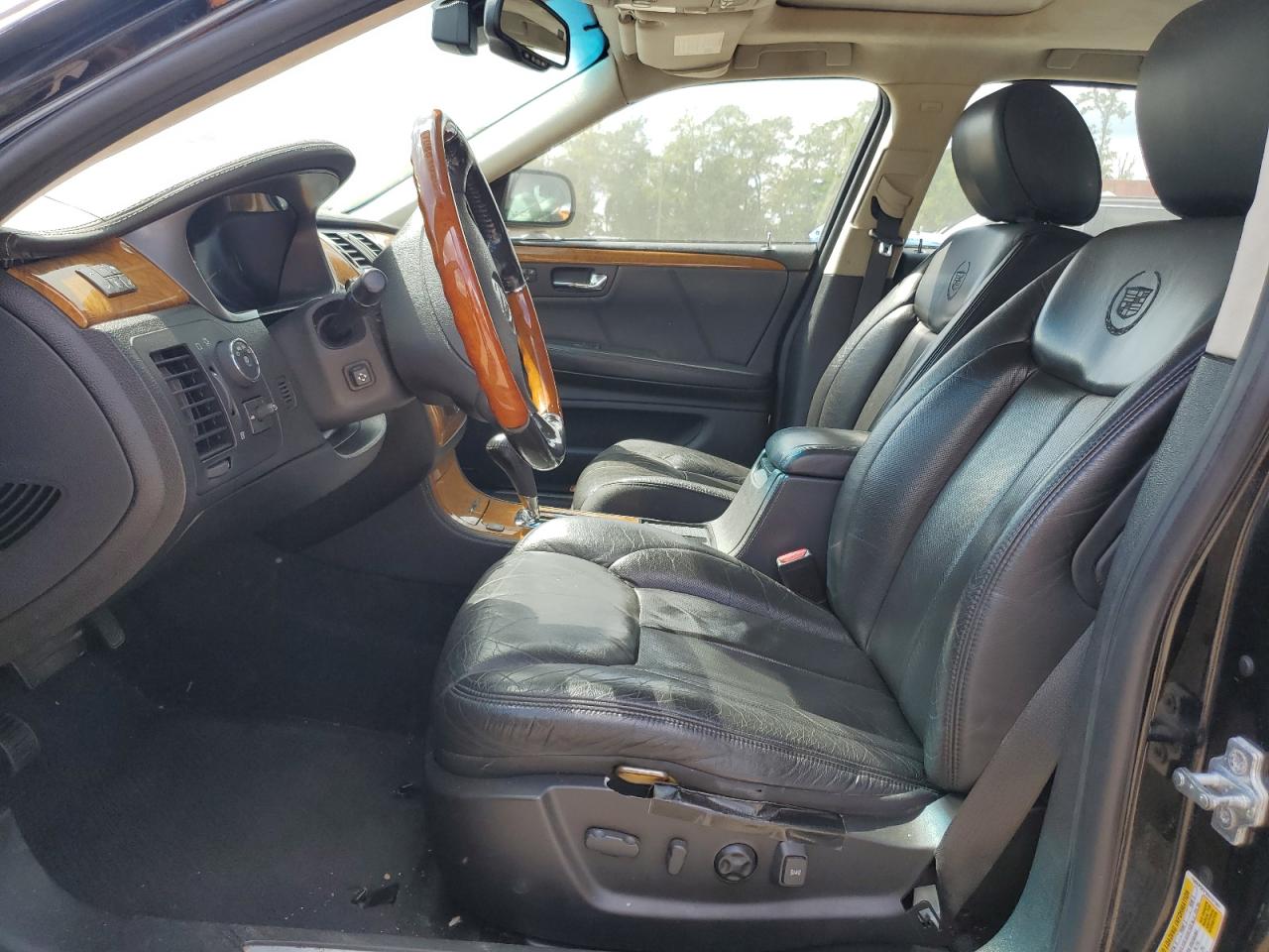 2010 Cadillac Dts Platinum VIN: 1G6KP5E91AU131301 Lot: 92828485