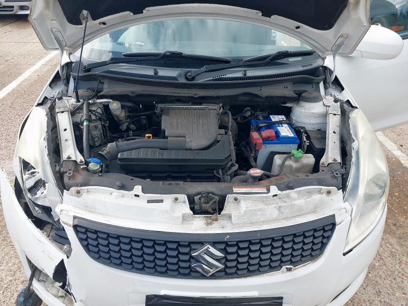 2011 SUZUKI SWIFT SZ4 