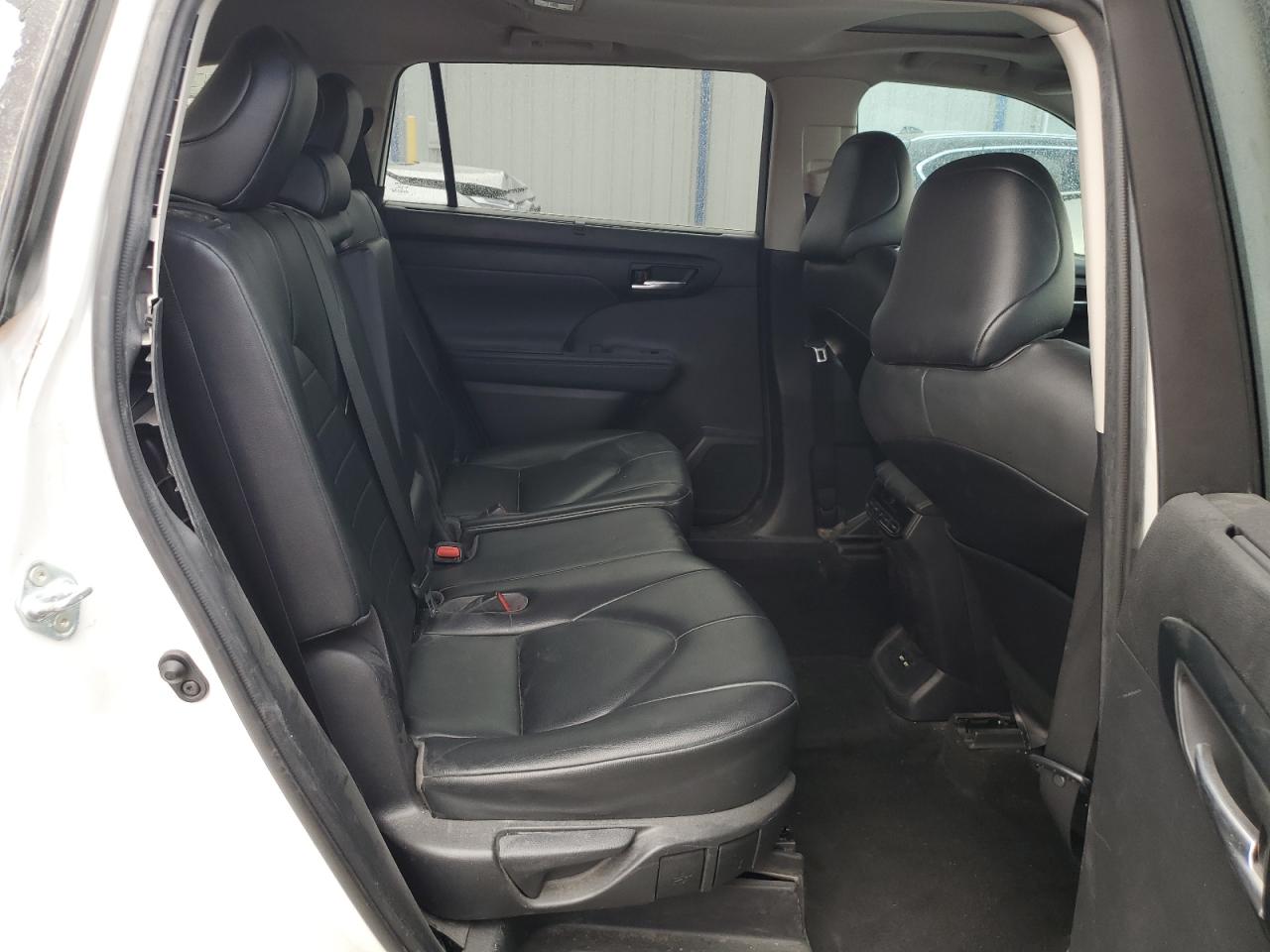 2021 Toyota Highlander Xle VIN: 5TDHZRBH7MS536124 Lot: 71548275
