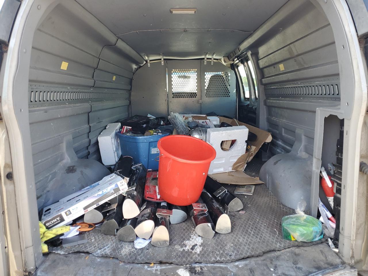 2003 Chevrolet Express G3500 VIN: 1GCHG39U131124640 Lot: 71064565