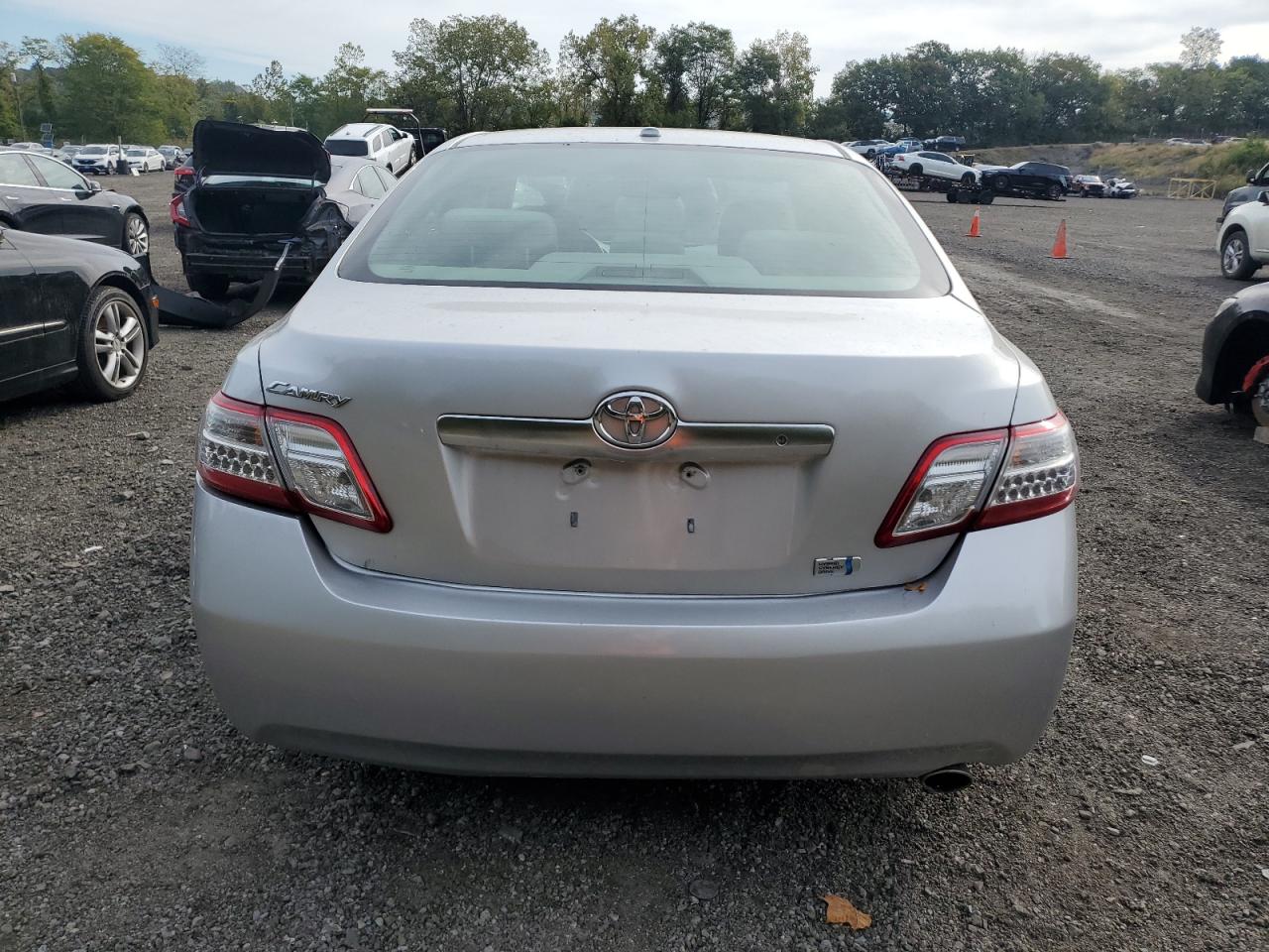 2010 Toyota Camry Hybrid VIN: 4T1BB3EK5AU116492 Lot: 84221975