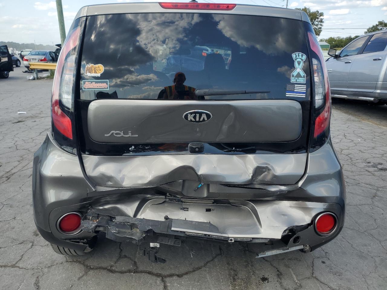 2019 Kia Soul + VIN: KNDJP3A54K7015123 Lot: 72029185