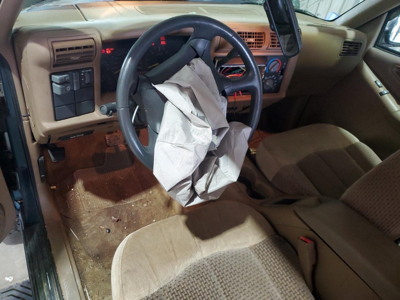 1996 GMC Sonoma VIN: 1GTCT19W6TK506765 Lot: 84404955