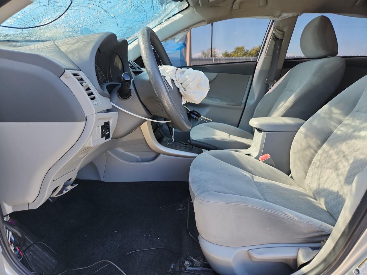 2009 Toyota Corolla Base VIN: JTDBL40E09J043845 Lot: 82160415