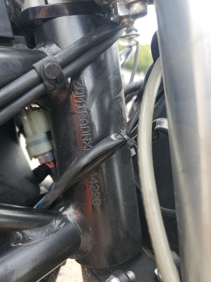 2011 Ducati Monster 696 VIN: ZDM1RADNXBB044220 Lot: 81332685