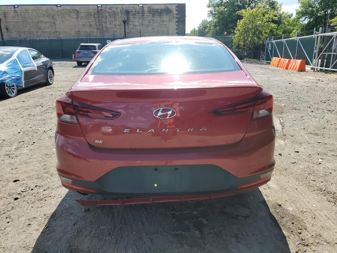 2019 Hyundai Elantra Se VIN: KMHD74LF2KU787027 Lot: 84203385