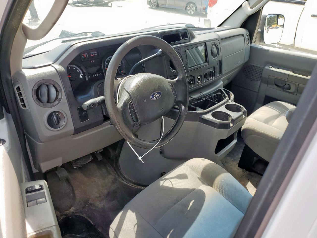 2010 Ford Econoline E150 Van VIN: 1FTNE1EW5ADA31104 Lot: 84213015