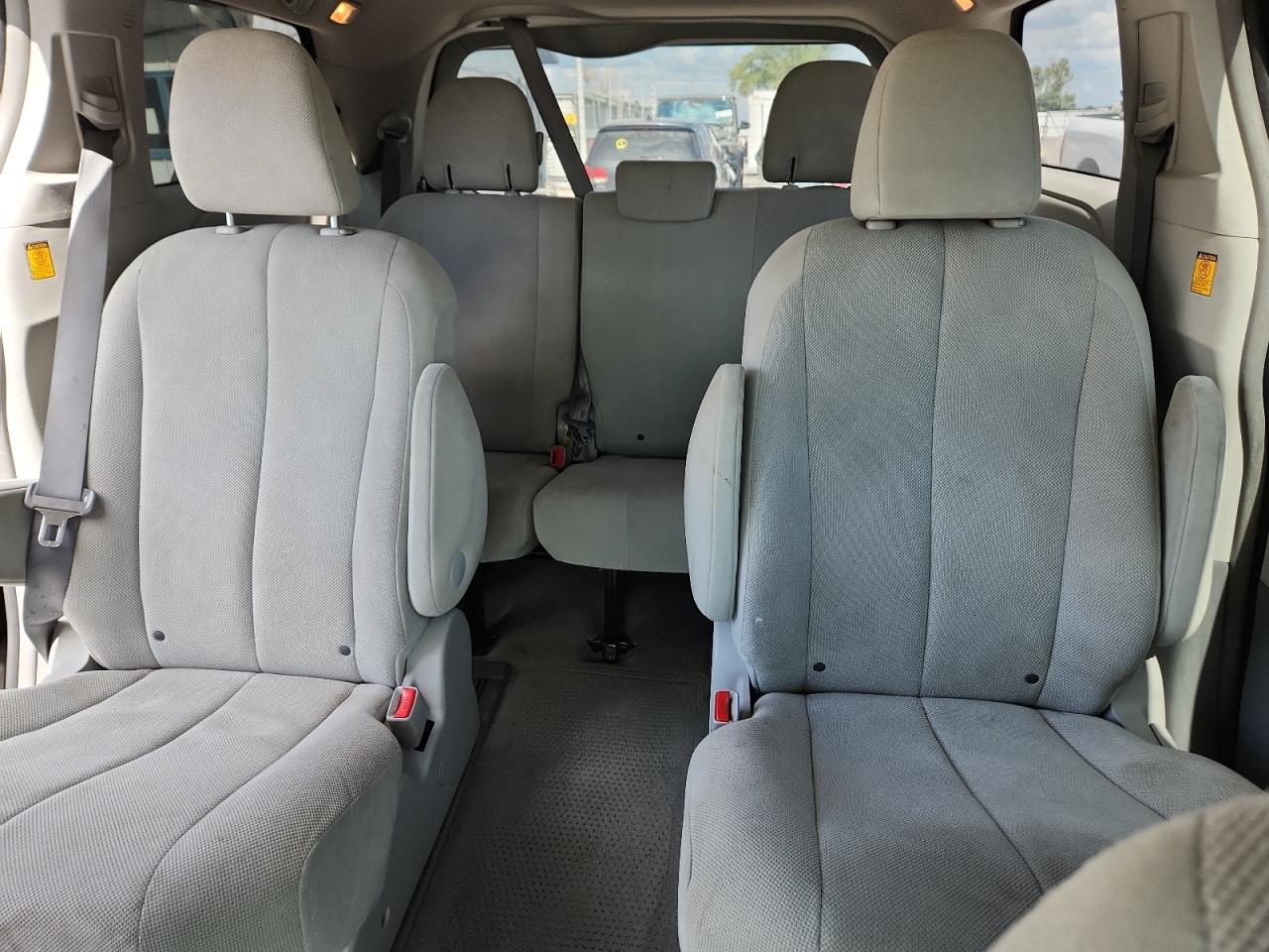 2012 Toyota Sienna VIN: 5TDZK3DCXCS233781 Lot: 82167325