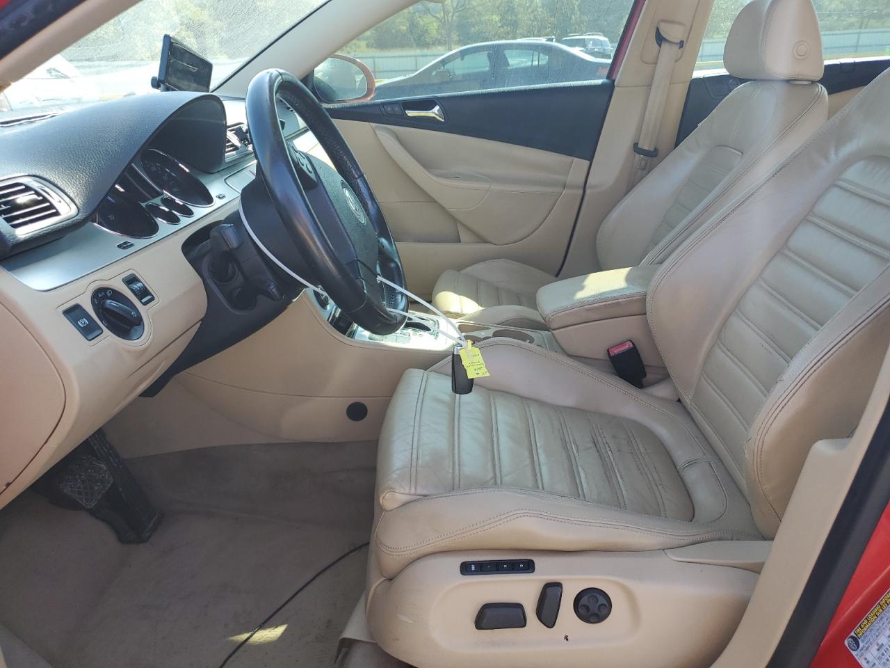 2008 Volkswagen Passat Vr6 VIN: WVWCU73C28E055323 Lot: 81438085