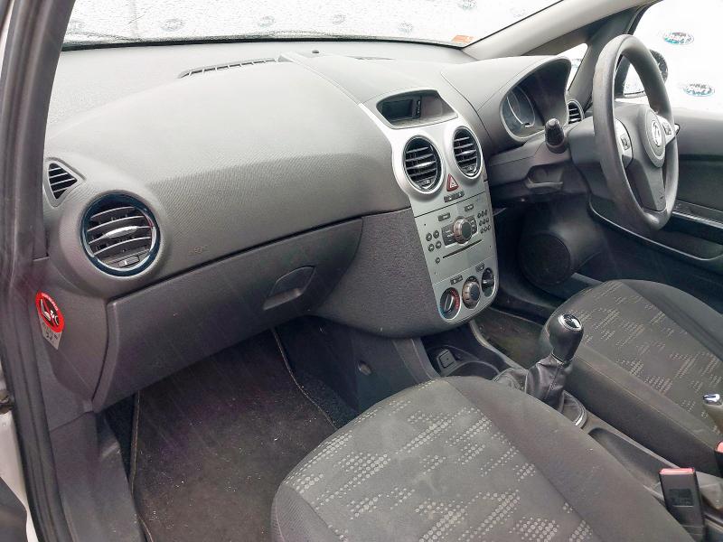 2011 VAUXHALL CORSA EXCLUSIV