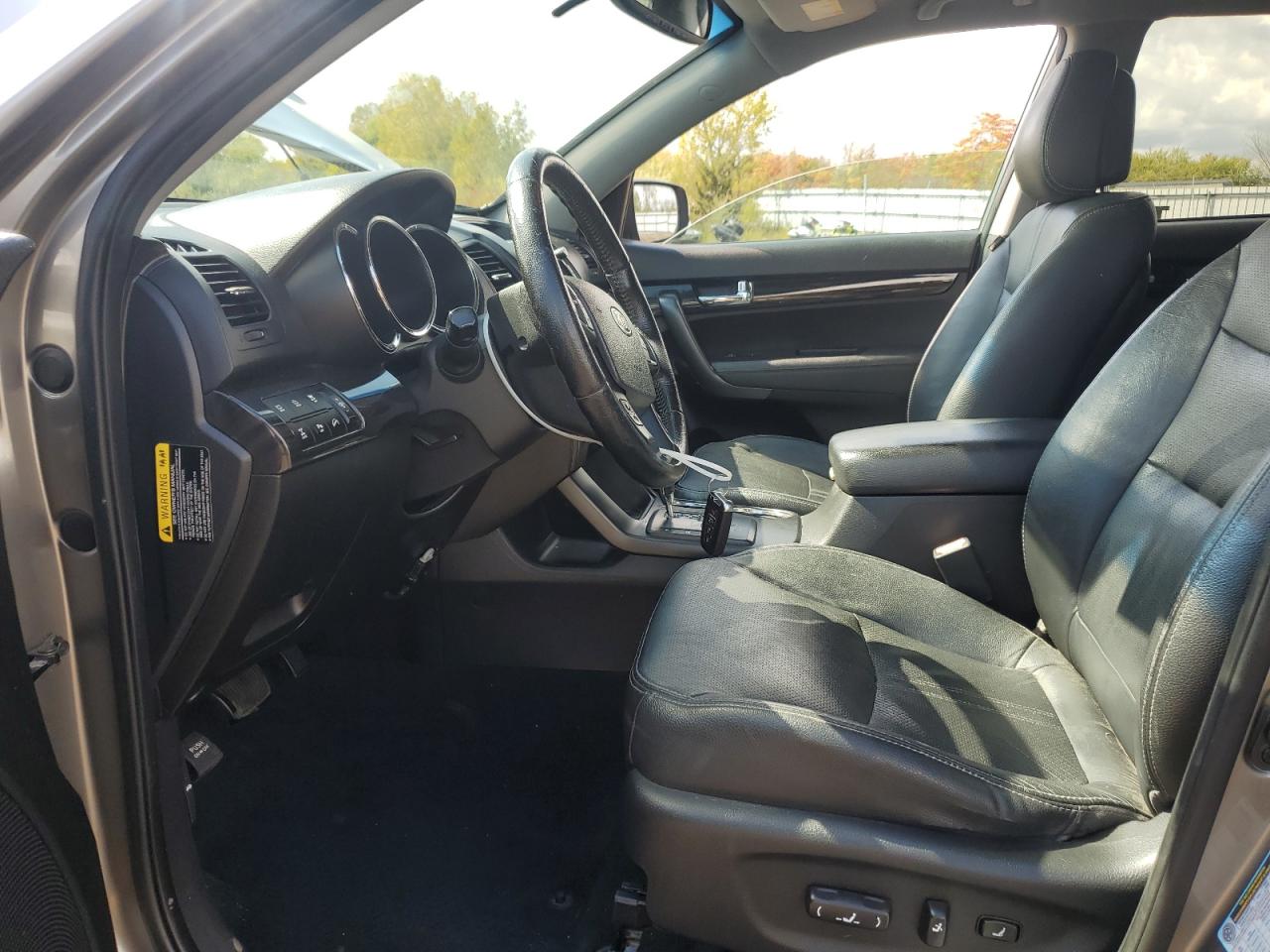 2011 Kia Sorento Ex VIN: 5XYKUDA29BG170469 Lot: 83872655