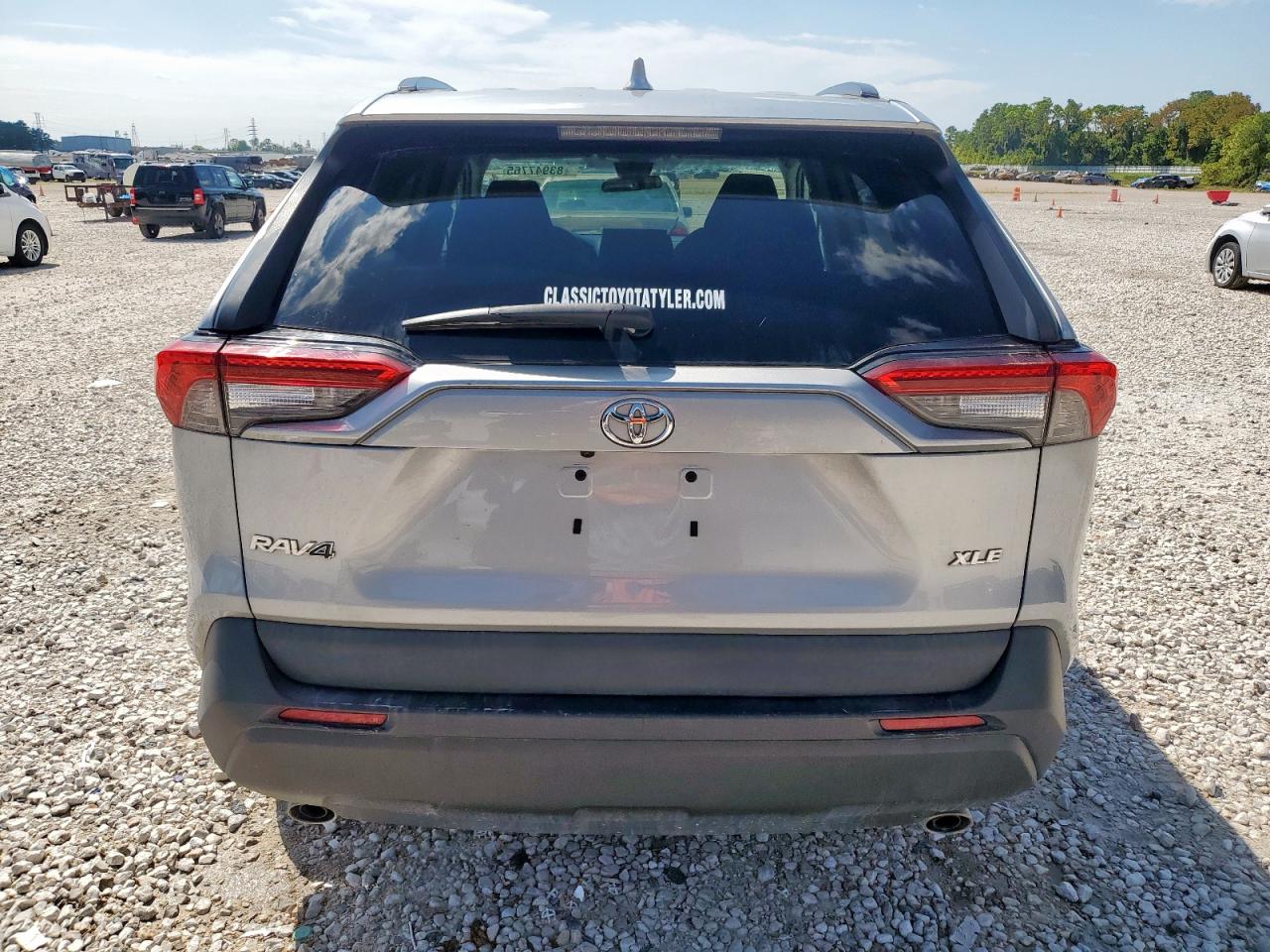 2021 Toyota Rav4 Xle VIN: 2T3W1RFV1MW135522 Lot: 83947765