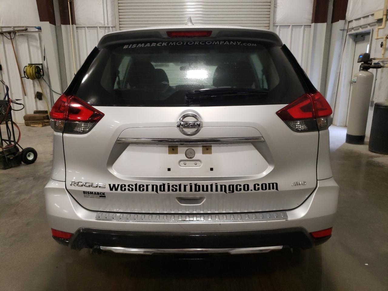 2018 Nissan Rogue S VIN: KNMAT2MV9JP509980 Lot: 71855875