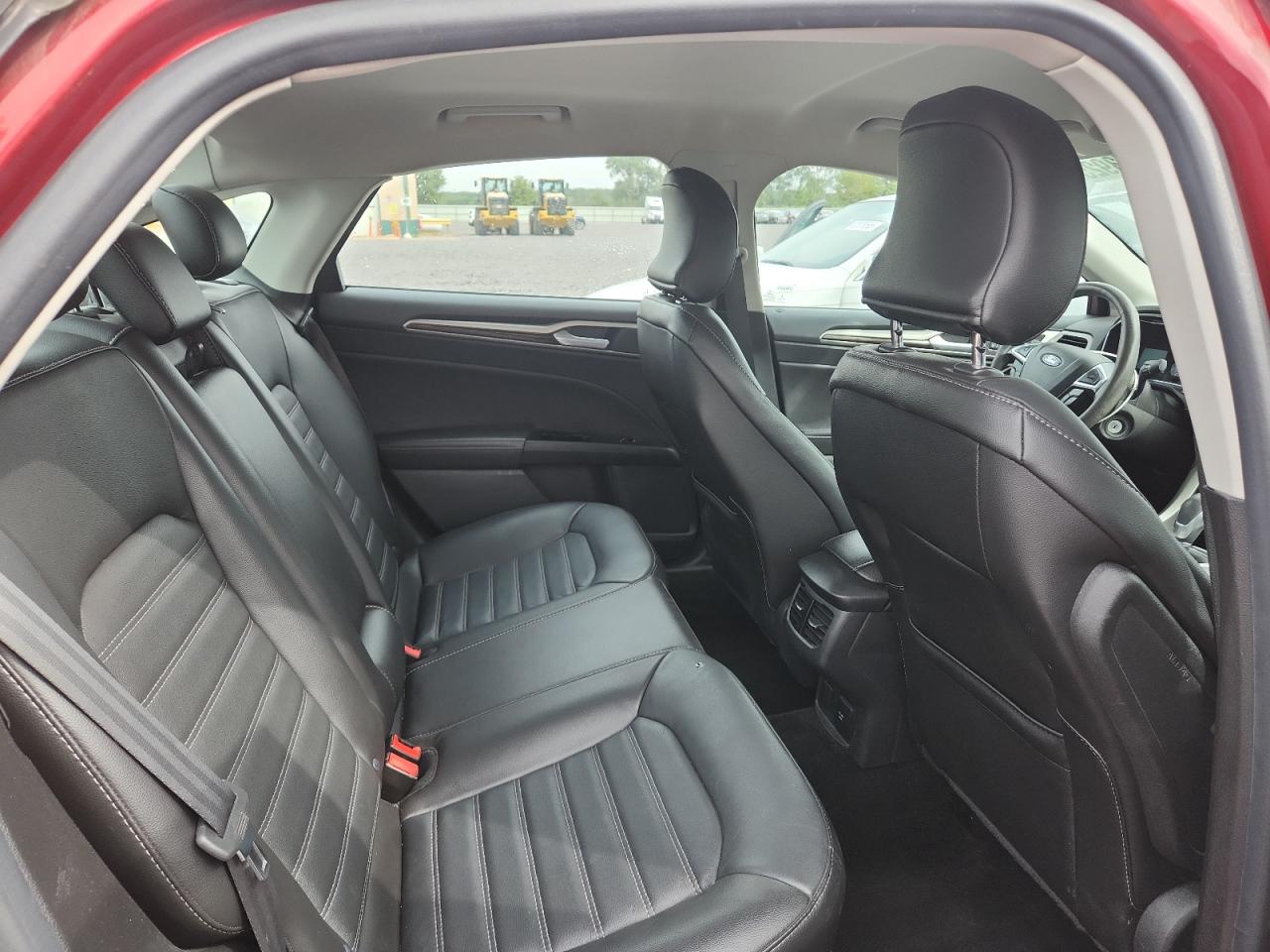 2015 Ford Fusion Se VIN: 3FA6P0HD0FR201182 Lot: 81673925