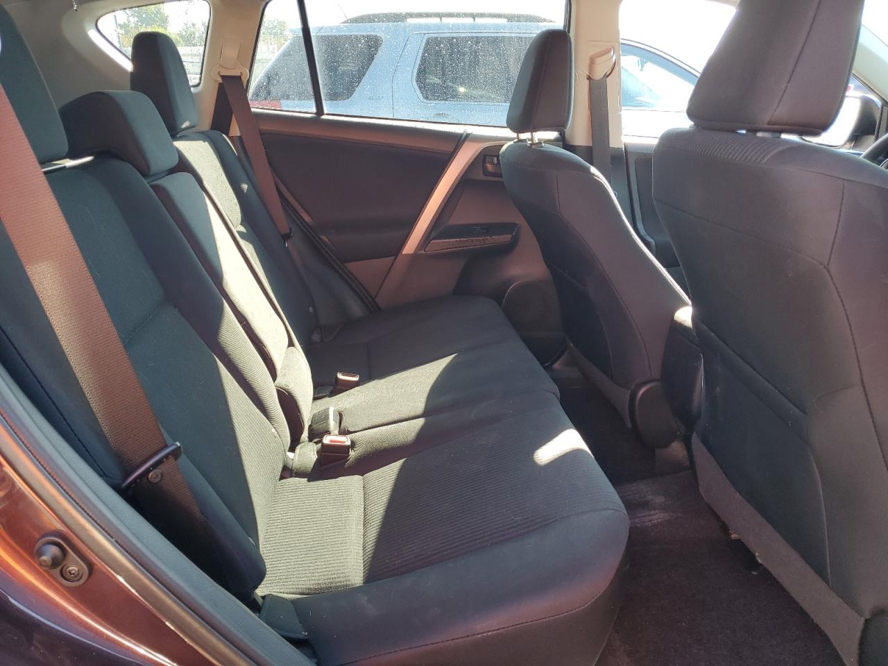 2017 Toyota Rav4 Le VIN: 2T3BFREV1HW553456 Lot: 80179715