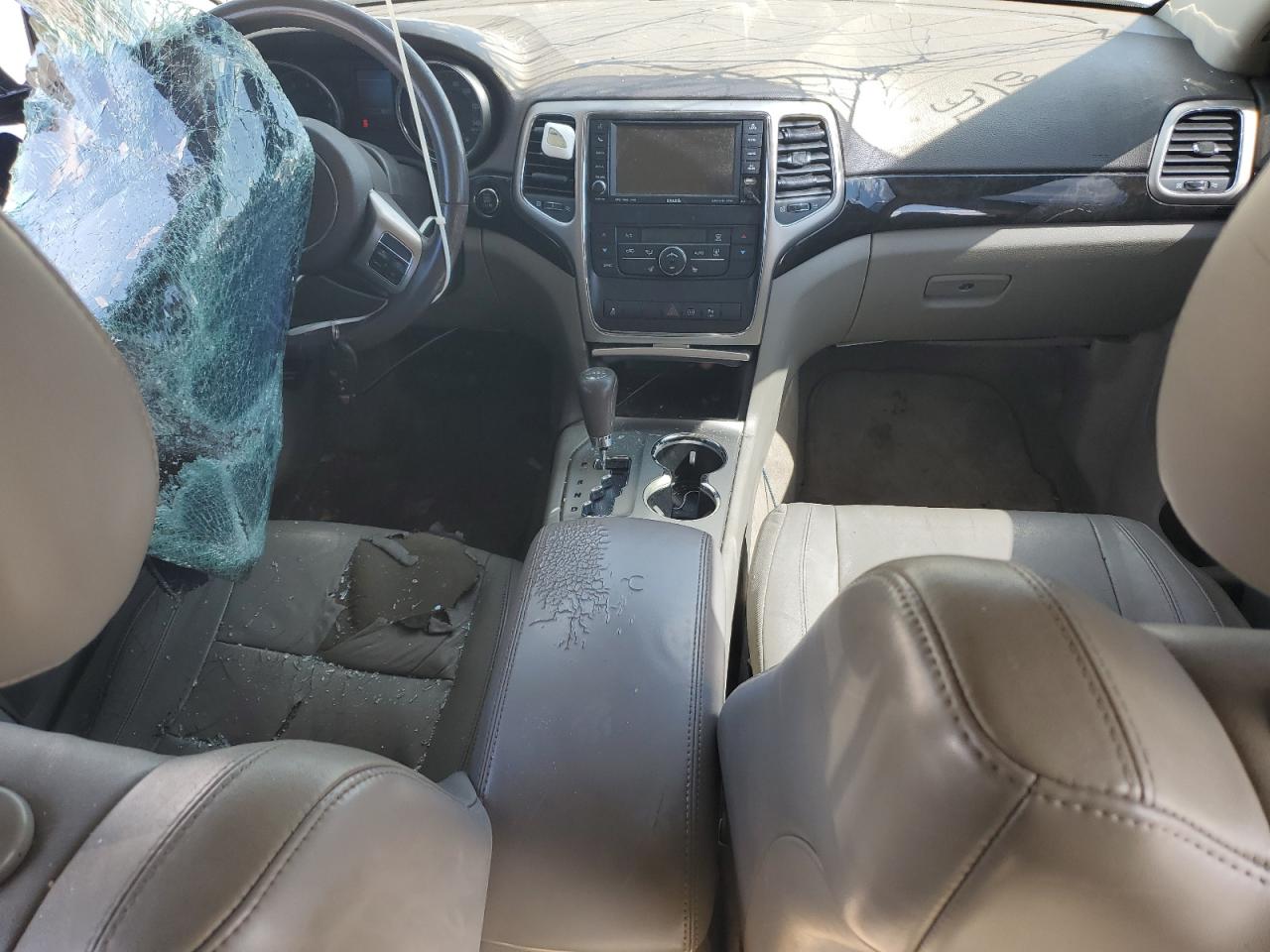 2012 Jeep Grand Cherokee Laredo VIN: 1C4RJFAG1CC318778 Lot: 81851565