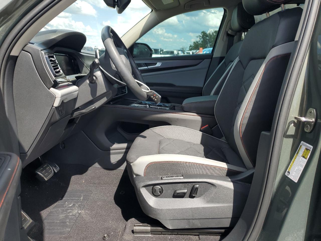 2024 Volkswagen Atlas VIN: 1V2GR2CA3RC596185 Lot: 80652315