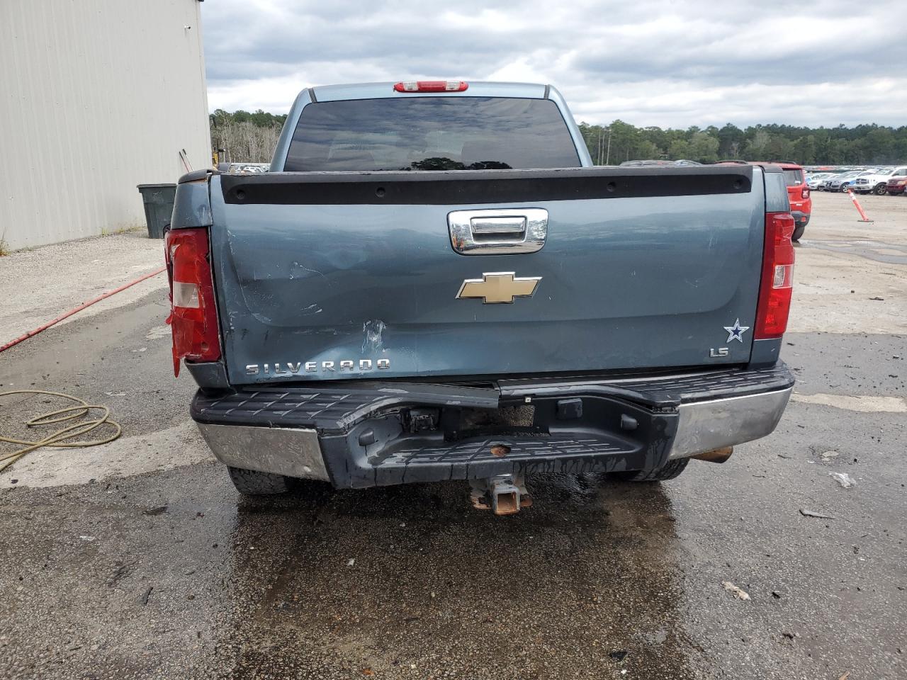 2008 Chevrolet Silverado C1500 VIN: 3GCEC13C28G107907 Lot: 70383025