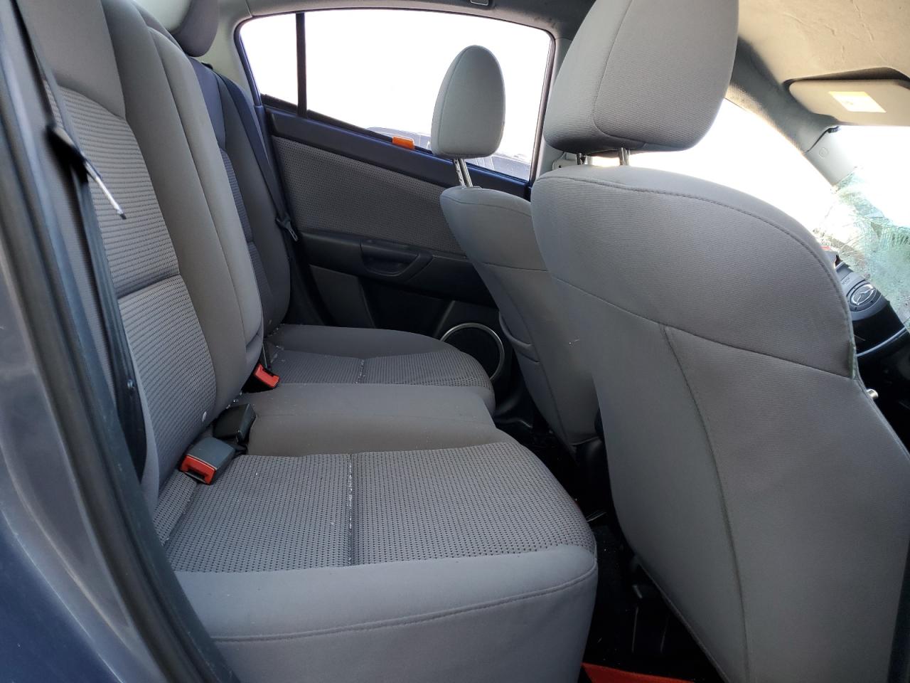 2007 Mazda 3 S VIN: JM1BK324X71655260 Lot: 83821075