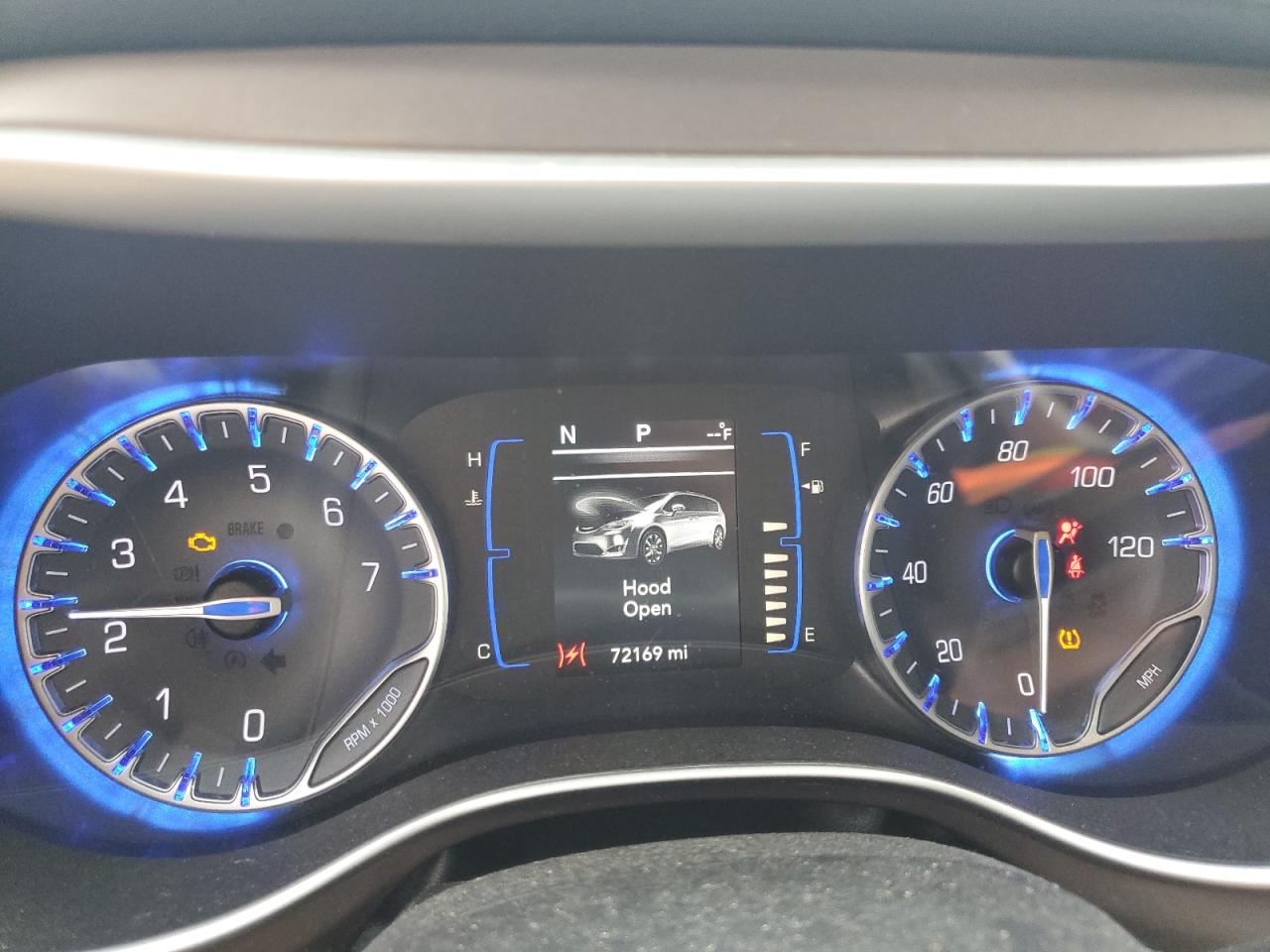 2018 Chrysler Pacifica Touring L VIN: 2C4RC1BG0JR152303 Lot: 83943275