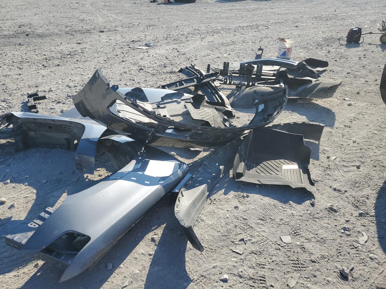 2018 Chevrolet Suburban K1500 Lt VIN: 1GNSKHKC2JR353871 Lot: 80816825