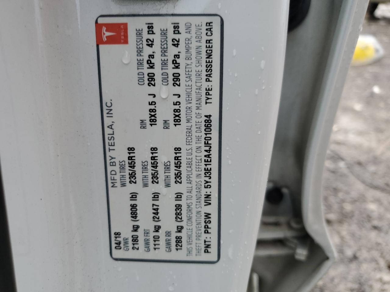 2018 Tesla Model 3 VIN: 5YJ3E1EA4JF010684 Lot: 82074125