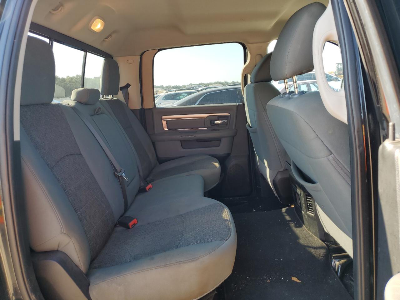 2018 Ram 1500 Slt VIN: 1C6RR7LG3JS215920 Lot: 81043255