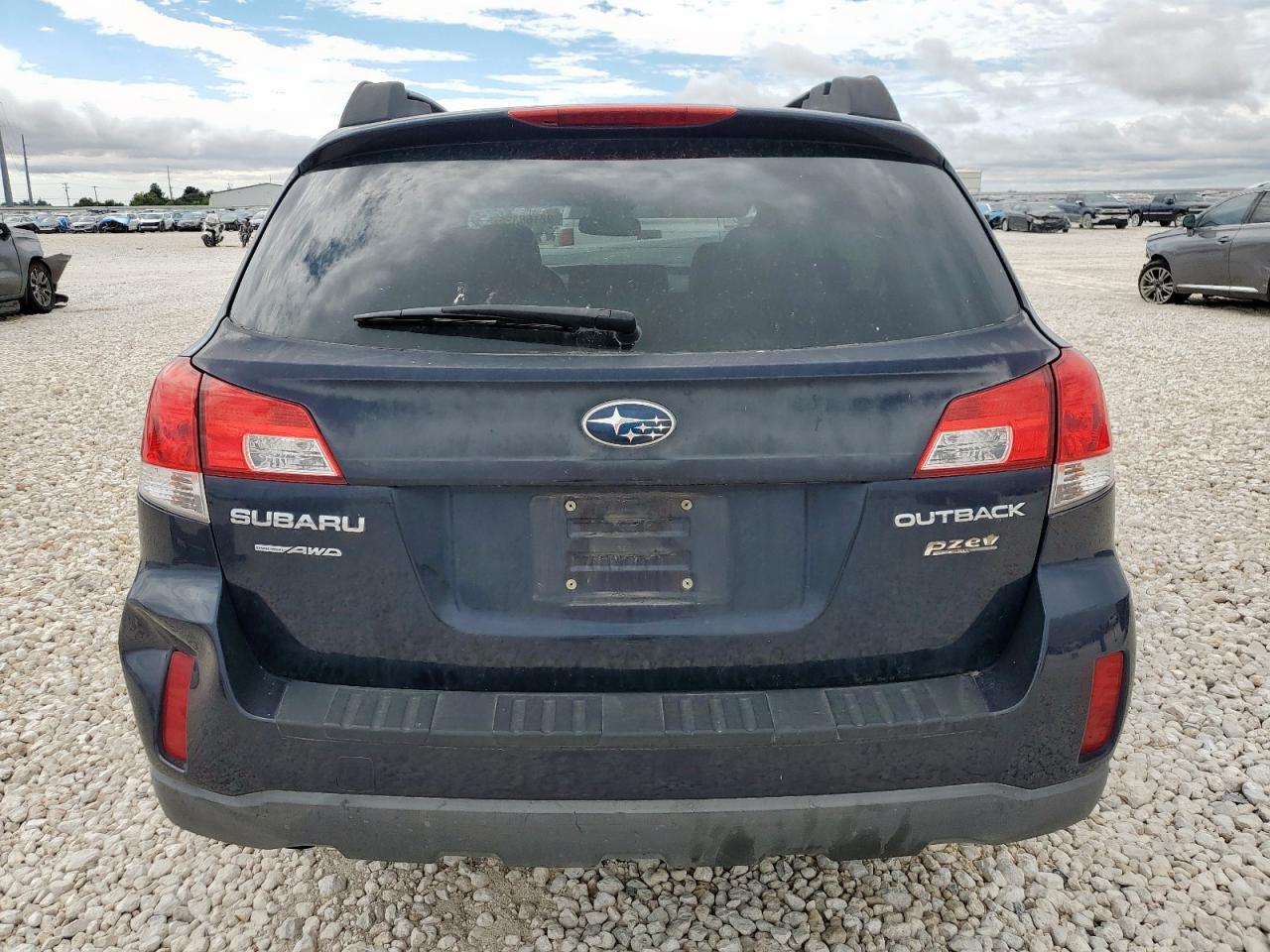 2013 Subaru Outback 2.5I Premium VIN: 4S4BRBCC5D3259289 Lot: 82168325