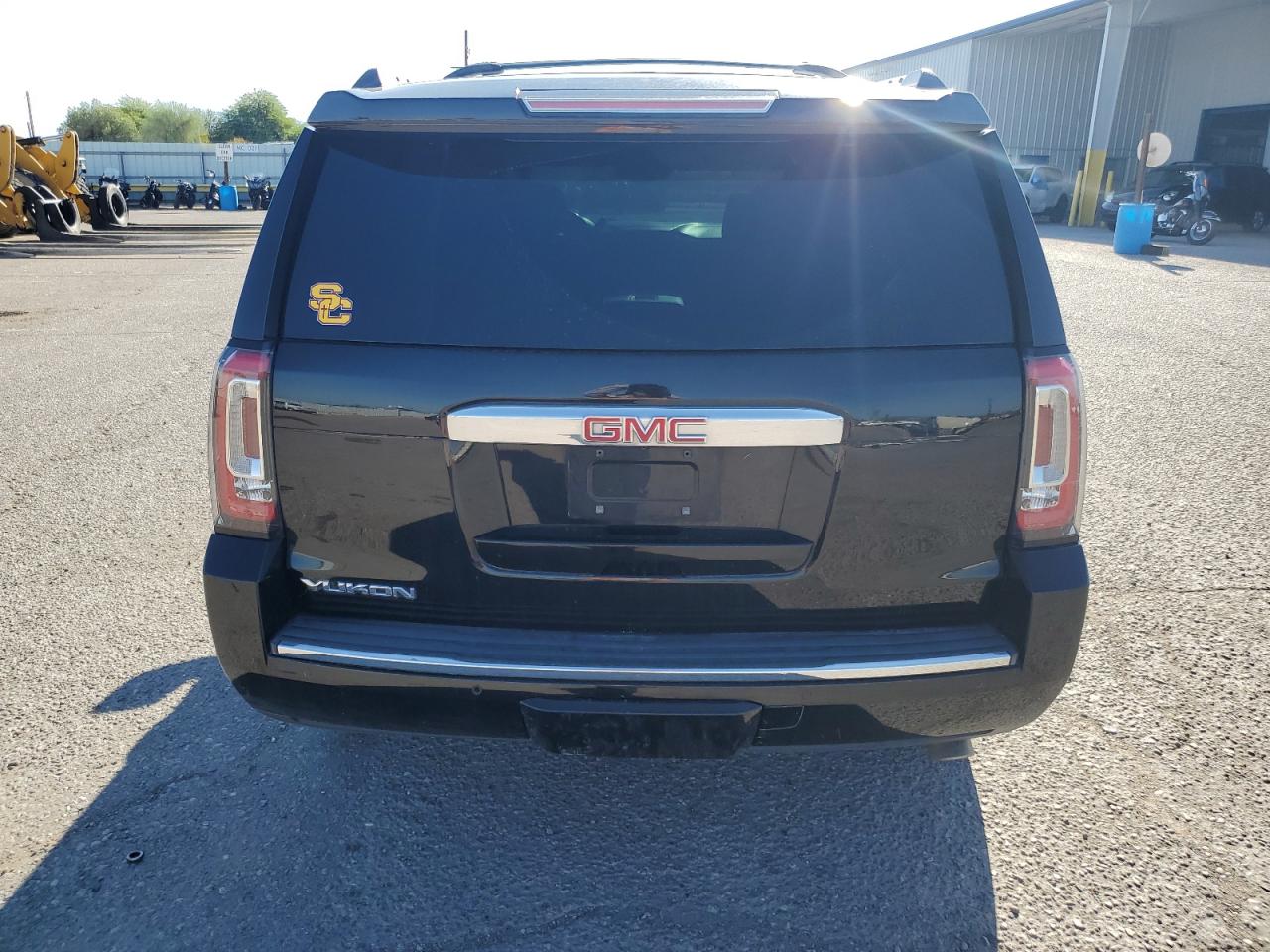 2016 GMC Yukon Denali VIN: 1GKS2CKJ2GR189805 Lot: 82126655