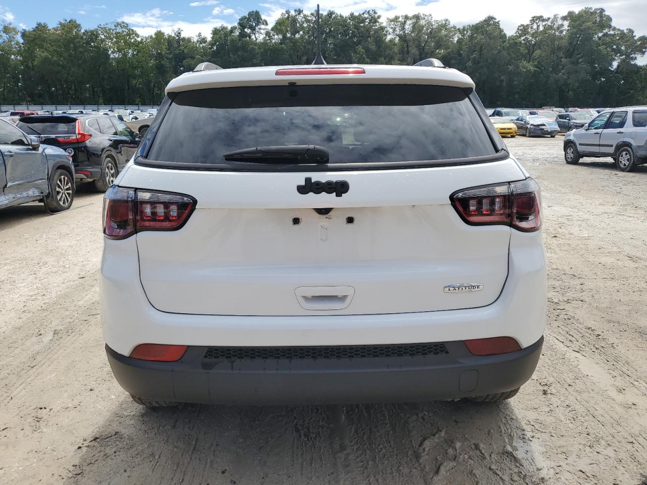 2022 Jeep Compass Latitude VIN: 3C4NJCBB0NT137629 Lot: 84569935