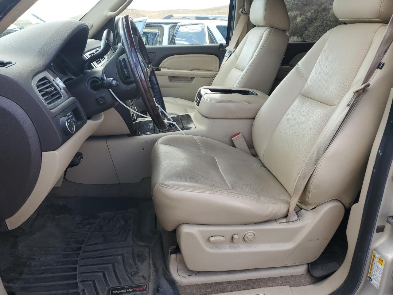 2010 GMC Yukon Denali VIN: 1GKUKEEF7AR185106 Lot: 71897785