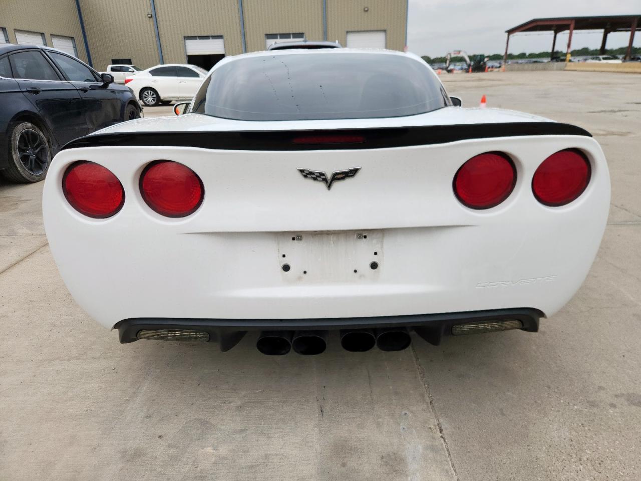 2011 Chevrolet Corvette VIN: 1G1YF2DW6B5105930 Lot: 72003875