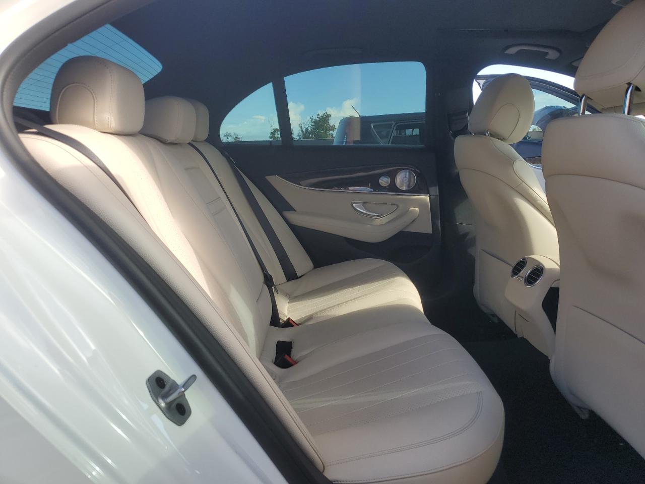 2021 Mercedes-Benz E 350 VIN: W1KZF8DB8MA922232 Lot: 84263755